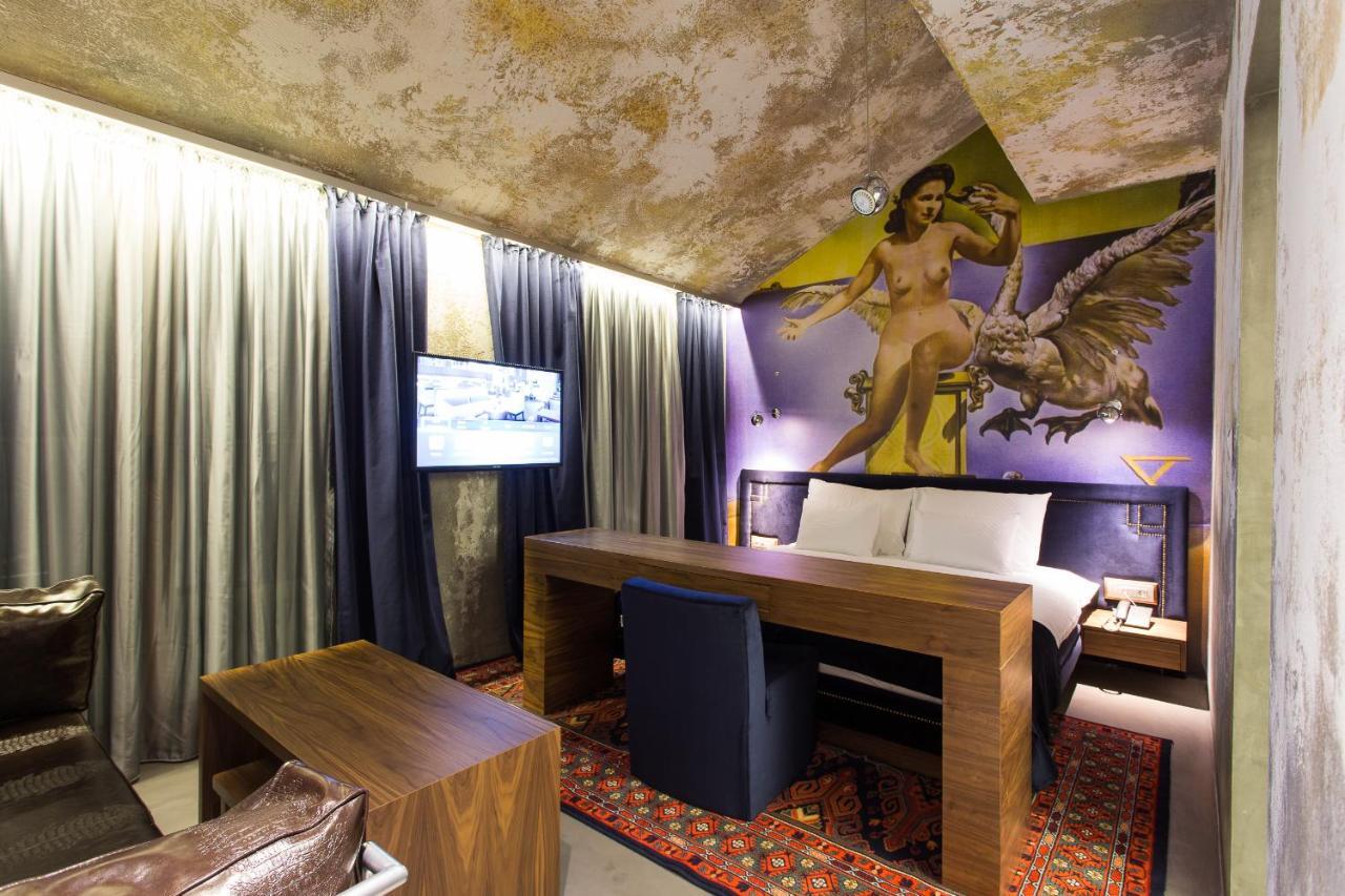 Hotel Hemera Podgorica Room photo A room at the hotel